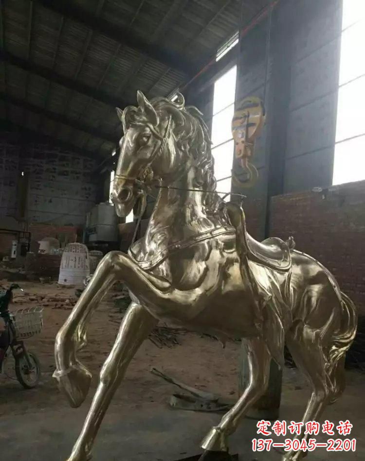 绍兴奔马铜雕