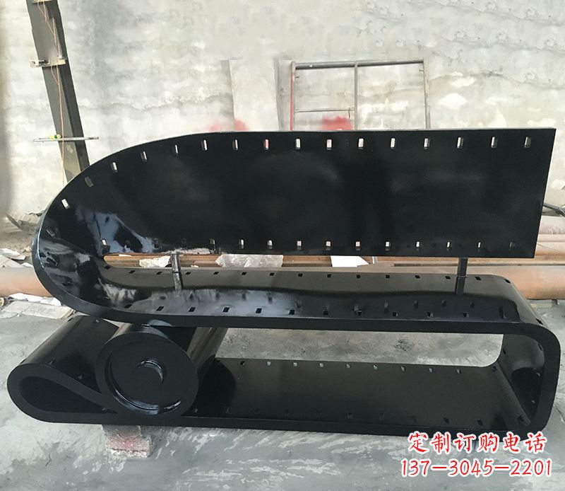 绍兴精美不锈钢胶卷雕塑