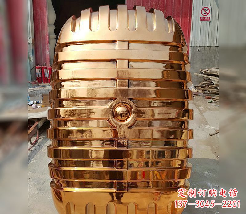 绍兴不锈钢金话筒局部雕塑