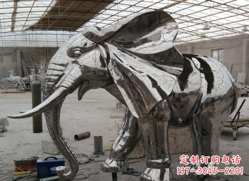 绍兴不锈钢镜面大象雕塑
