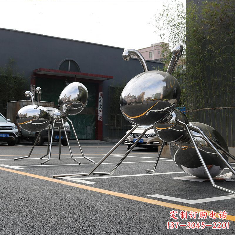 绍兴蚂蚁雕塑给城市街道带来活力