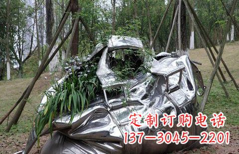 绍兴不锈钢手提包雕塑2