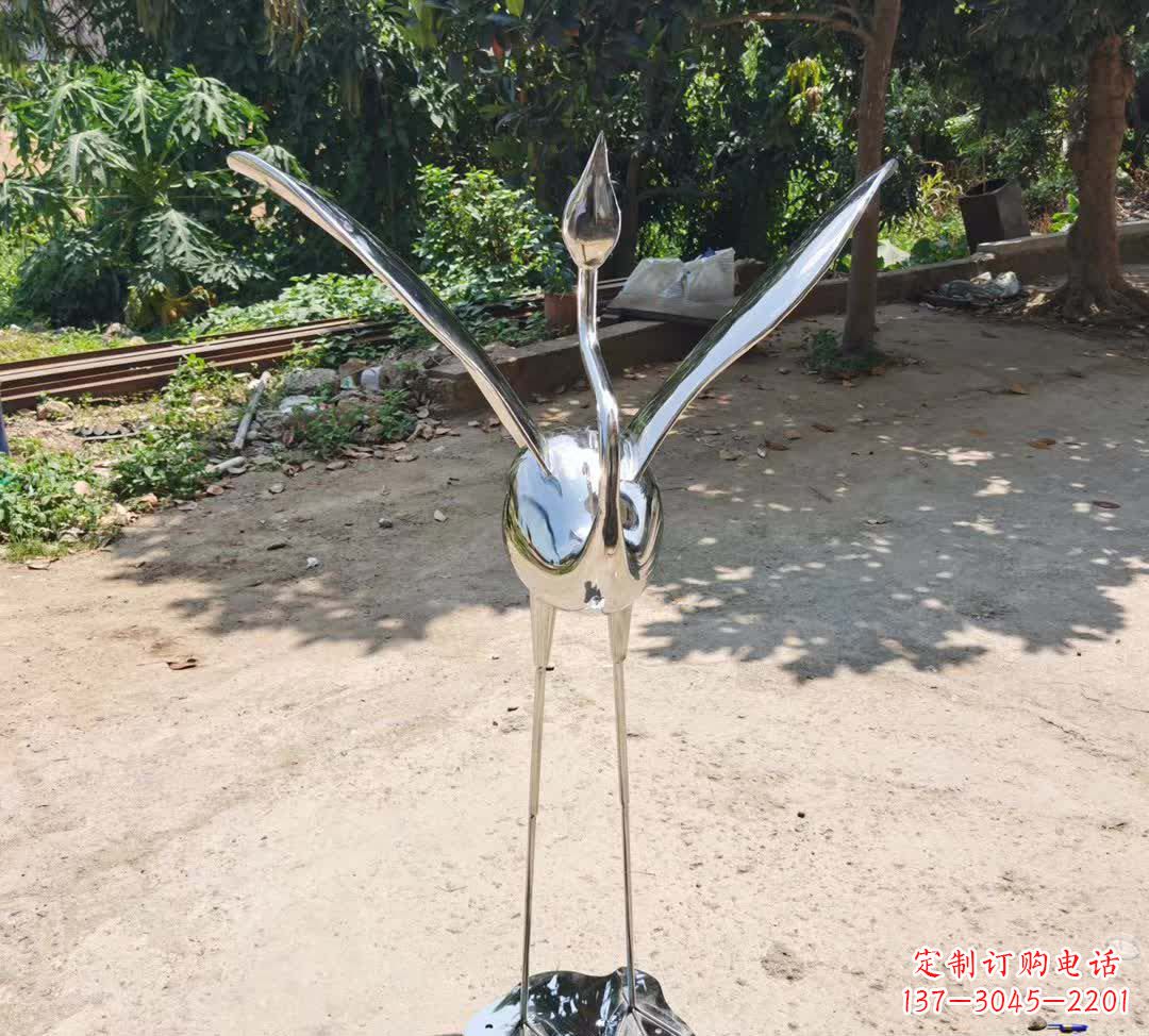 绍兴不锈钢园林镜面仙鹤雕塑1