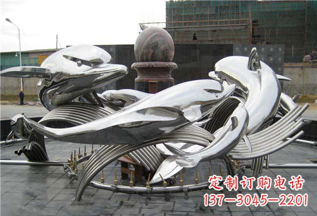 绍兴城市中的海豚雕塑