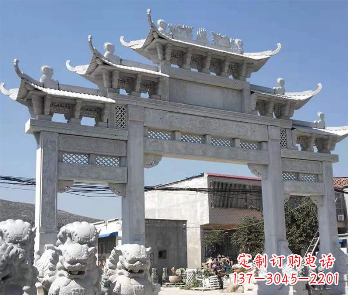 绍兴村口大型石雕牌坊