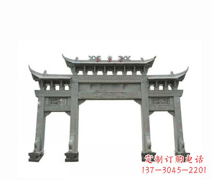 绍兴村口三门牌楼石雕