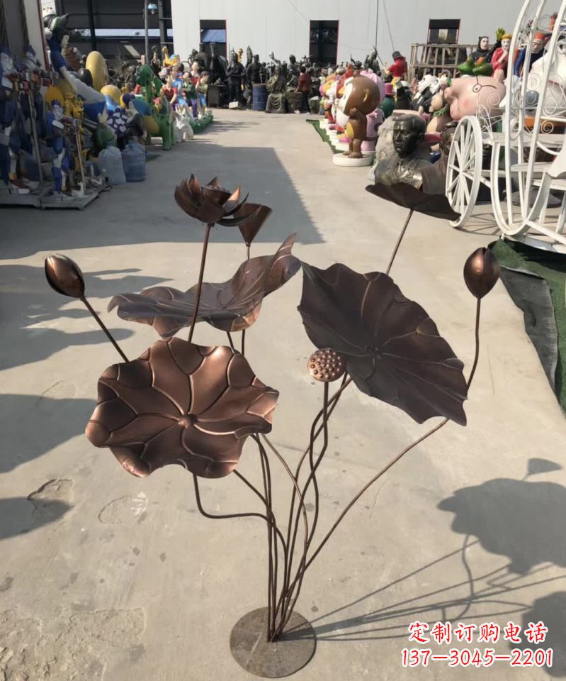 绍兴锻铜荷花雕塑