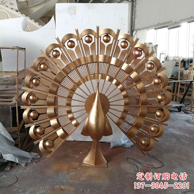 绍兴精致而又经典的仿铜色不锈钢孔雀雕塑