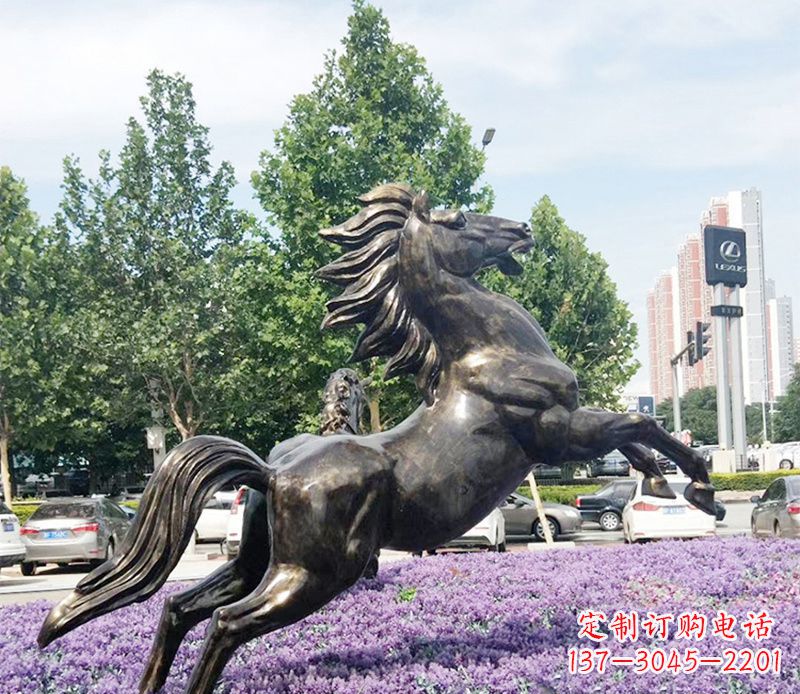 绍兴公园奔马铜雕