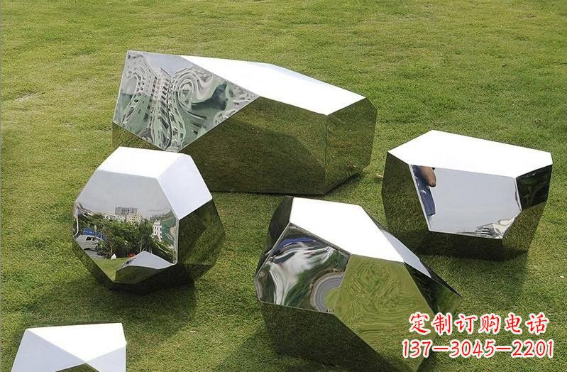 绍兴精美不锈钢鹅卵石几何雕塑