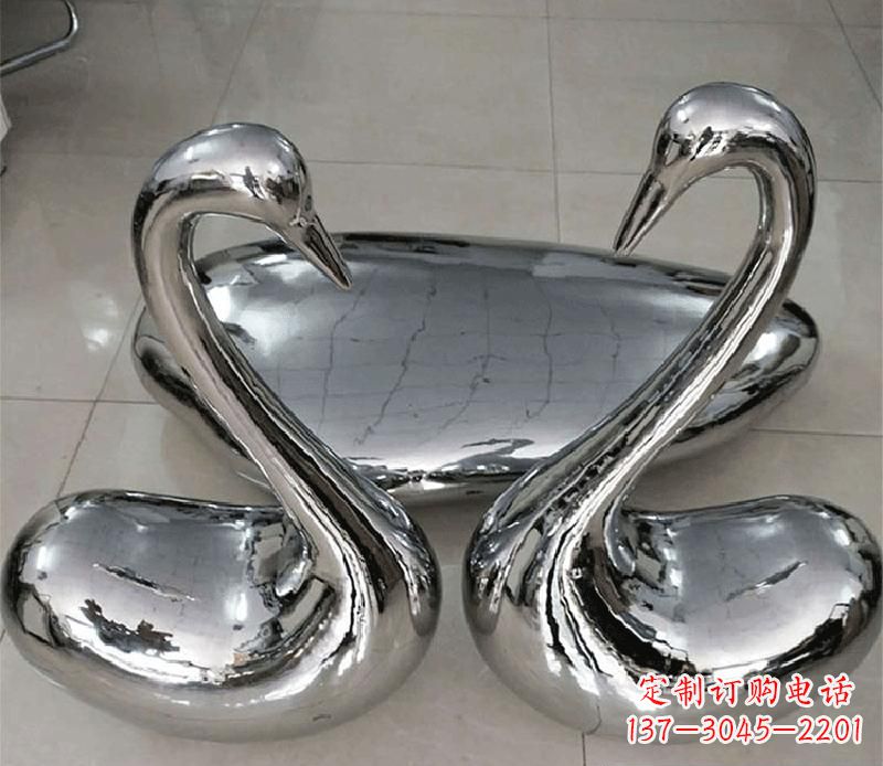 绍兴高端定制不锈钢天鹅雕塑