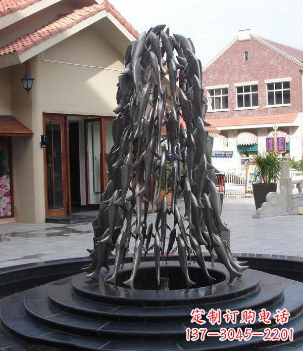 绍兴跃动的生命——景区向上游的鱼群喷泉雕塑