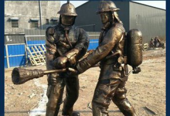 绍兴以消防员为原型的铜雕塑