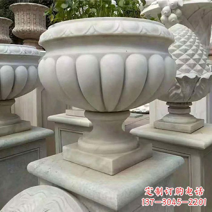 绍兴优雅的汉白玉花盆雕塑