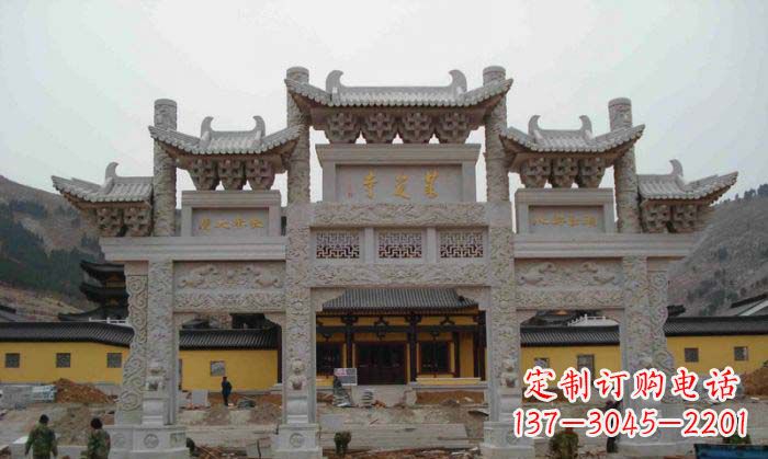绍兴寺庙景观三门五楼石牌坊