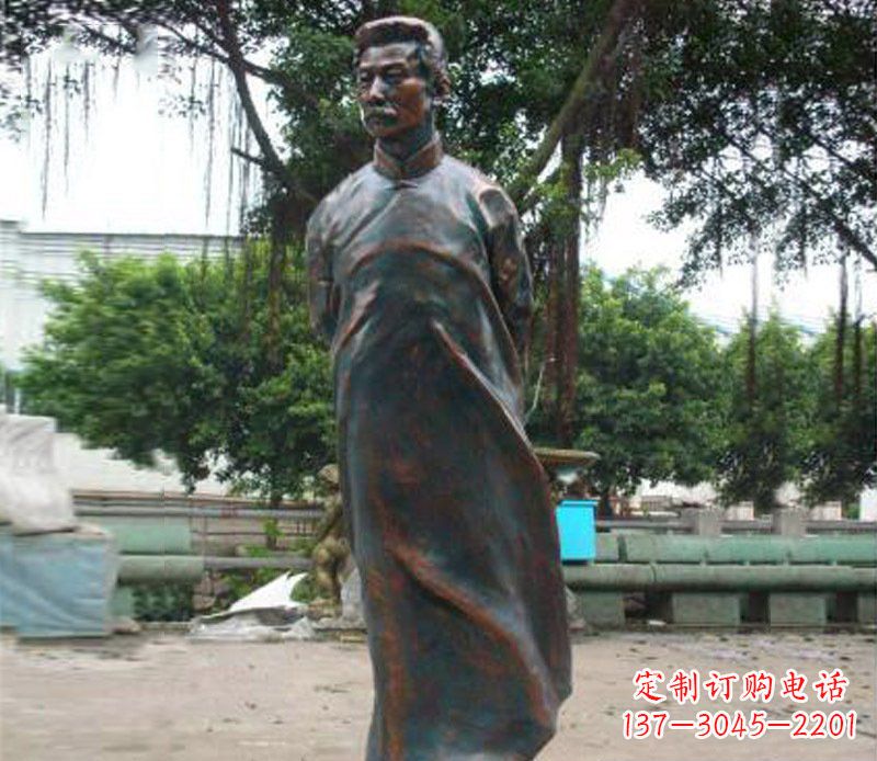 绍兴铜雕校园鲁迅人物雕像摆件