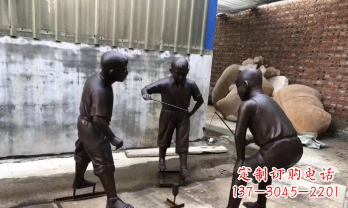 绍兴玩陀螺人物铜雕 (2)