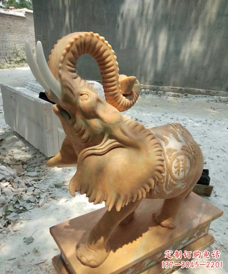 绍兴晚霞红小象雕塑