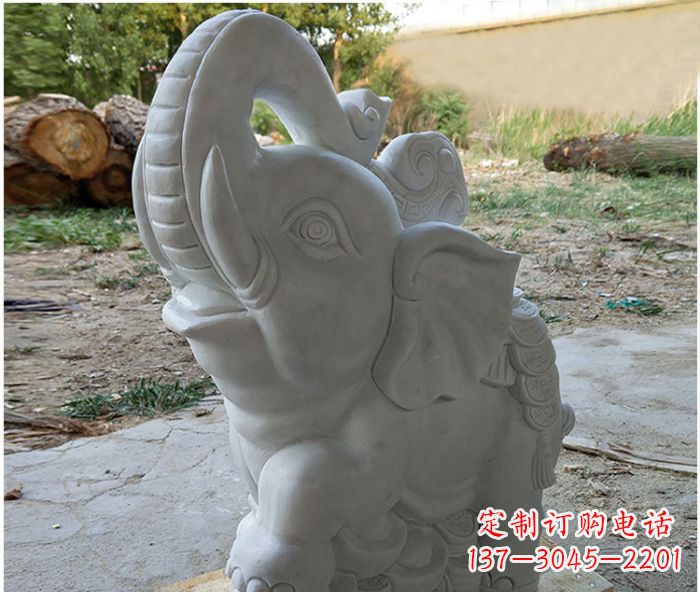 绍兴象鼻朝天脚踩元宝的大象石雕