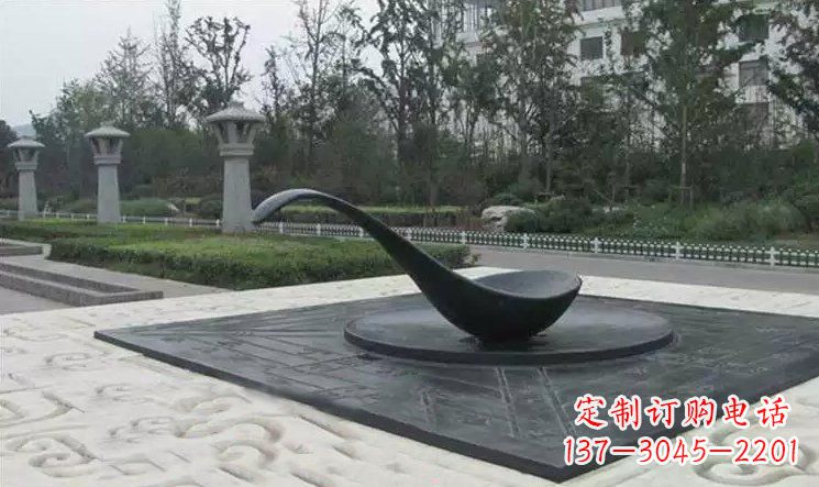 绍兴校园古代指南针司南铜雕