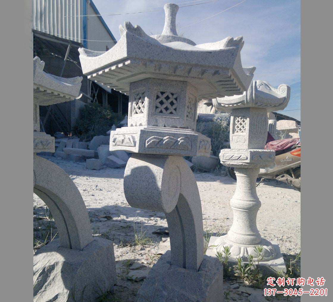 绍兴园林景观草坪石灯雕塑